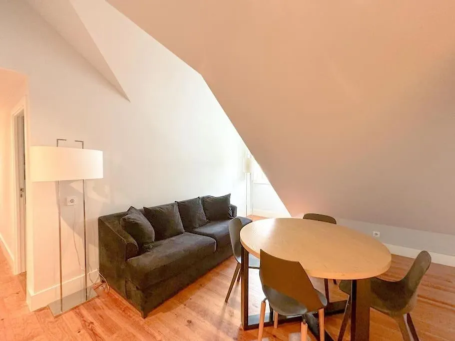 Luxury Holiday Apartment contacts